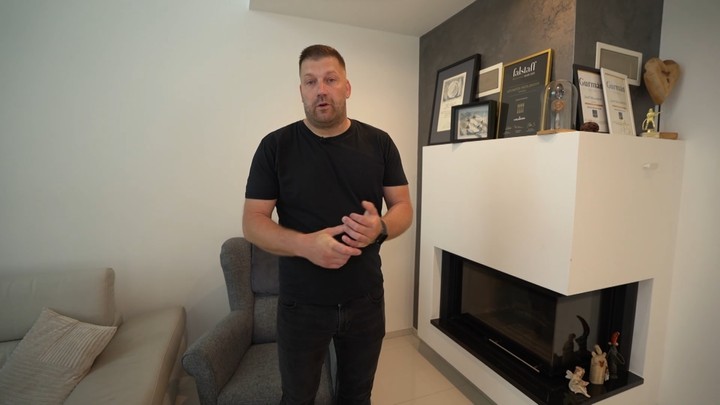 Bez servítky, Jozef